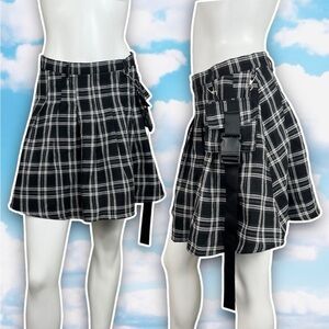 ❤️ SHEIN Plaid Flap Pocket Pleated Mini Skirt Preppy Dark Academia Y2k Punk Goth